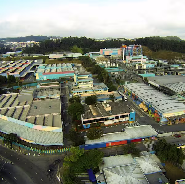 Equipo de Suvinil trabajando